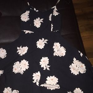 Selling my dress don’t need it anymore